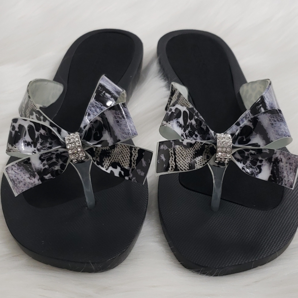 Guess Animal Print, Tutu 9 Flip Flops.
